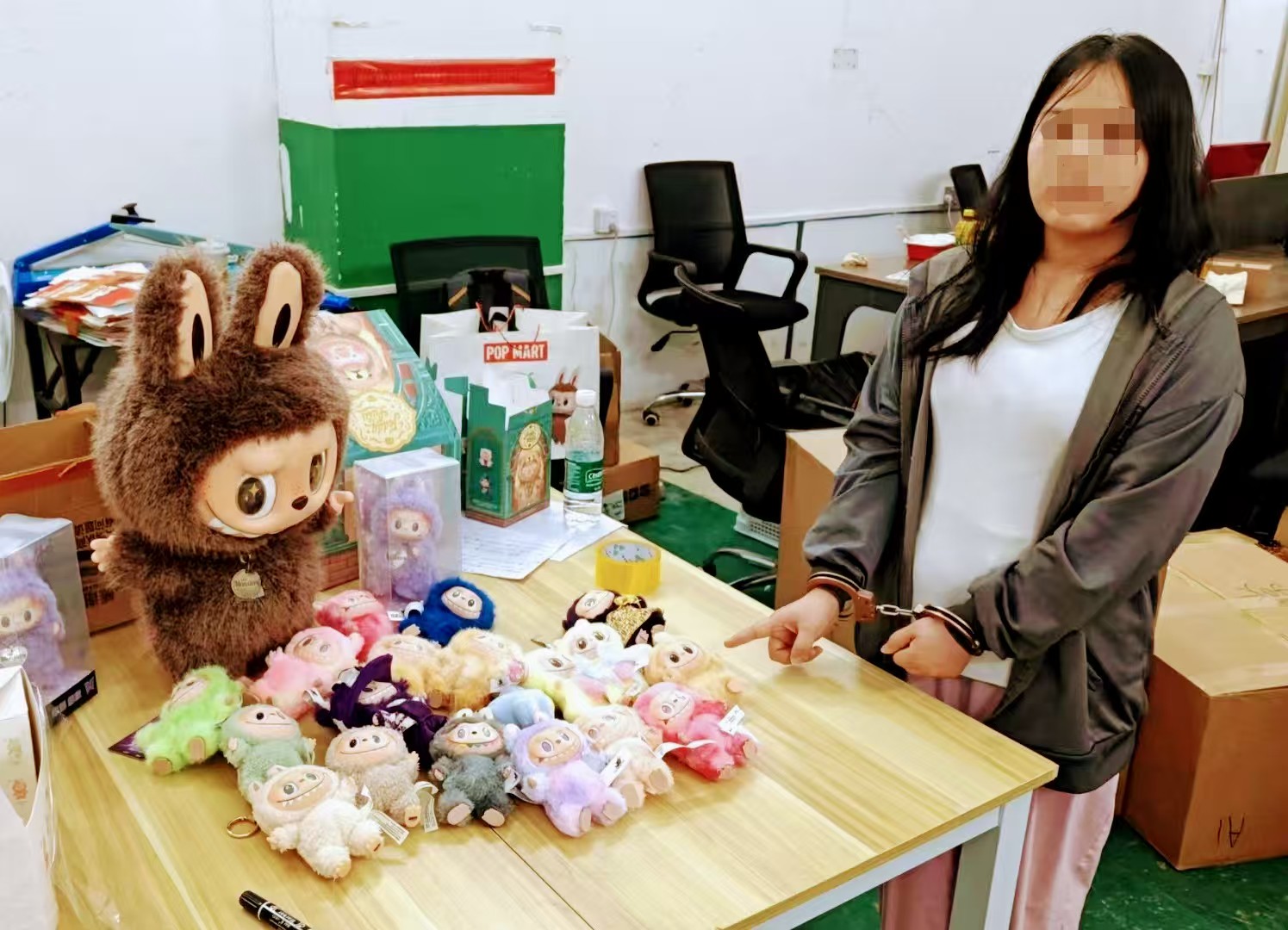 滬警方搗毀銷售「潮玩」假玩具犯罪團(tuán)夥涉金超1200萬元