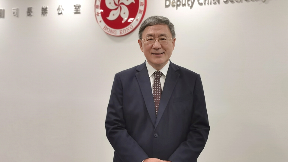 卓永興繼續(xù)兼任房屋局局長至8月6日