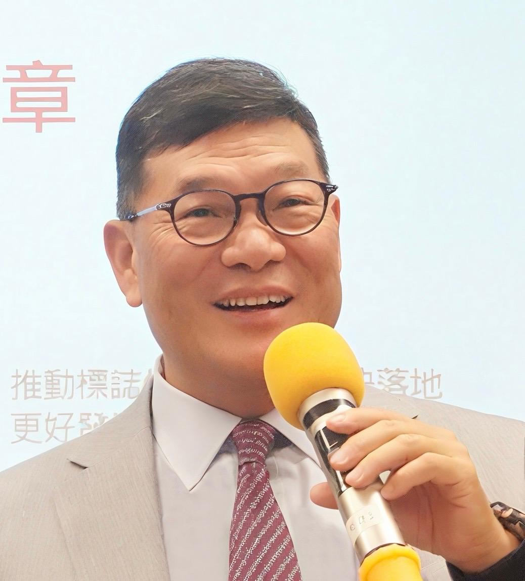 葉永成：《營商環(huán)境報告》勾畫新藍(lán)圖 香港機遇處處