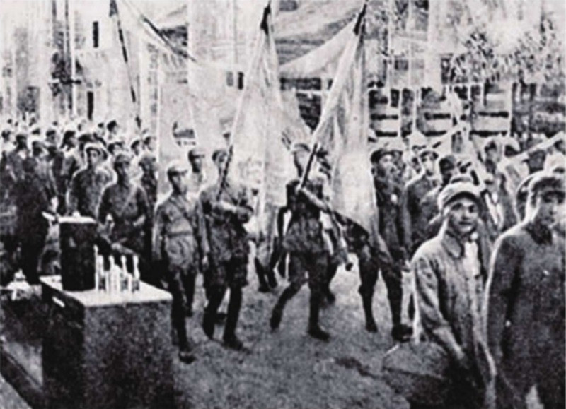 76年前的今天，長沙和平解放！