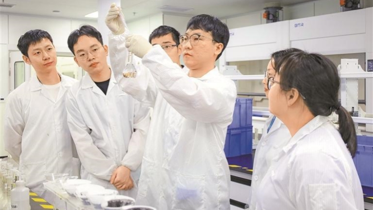 增強(qiáng)市場話語權(quán) 競跑產(chǎn)業(yè)新賽道 深圳參與制定三千餘項國際標(biāo)準(zhǔn)