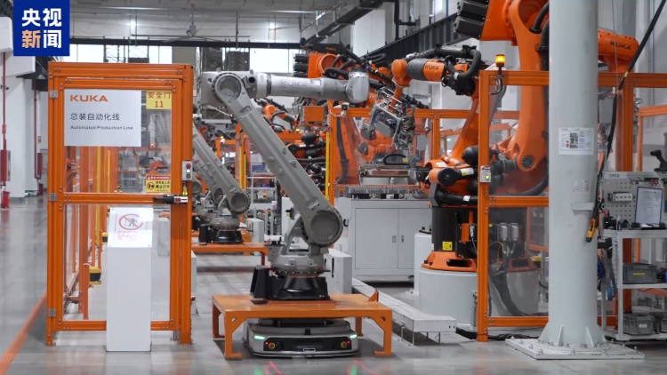 全國出口的工業(yè)機(jī)器人1/3來自這裏 粵港澳大灣區(qū)外貿(mào)動能持續(xù)釋放