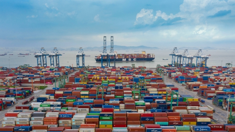 今年前7個(gè)月廣東外貿(mào)進(jìn)出口增長4.3%