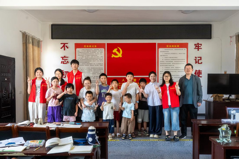 皖黟縣柯村鎮(zhèn)：走進(jìn)紅色熱土  激揚(yáng)青春力量