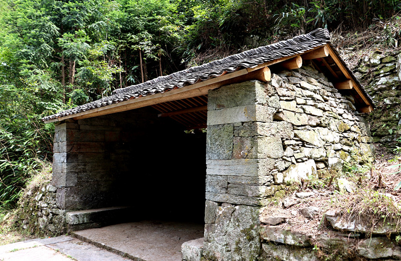皖休寧板橋：抗戰(zhàn)遺蹟飲泉亭修繕完成
