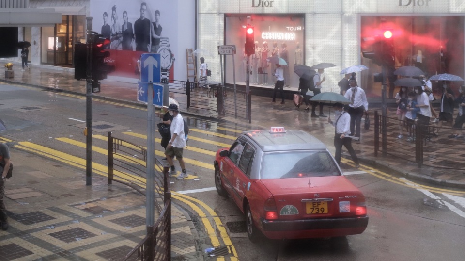 天文臺(tái)改發(fā)紅色暴雨警告