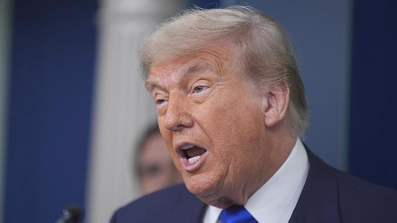 特朗普：澤連斯基18日訪美 若一切順利之後將安排同普京的會談