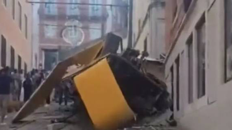 葡萄牙里斯本著名景點(diǎn)纜車脫軌 致15死18傷