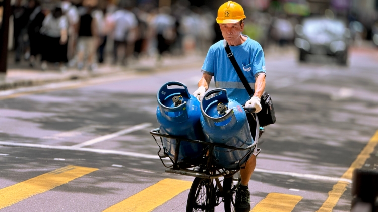 本港近七千長(zhǎng)者受惠再就業(yè)計(jì)劃
