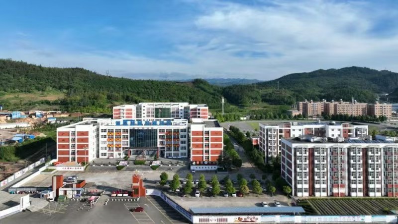 雲(yún)南省曲靖市羅平縣職業(yè)技術(shù)學(xué)校攜手企業(yè)共譜育人新篇