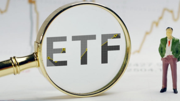 連續(xù)三天大舉加倉！股票ETF上周資金淨(jìng)流入超286億元