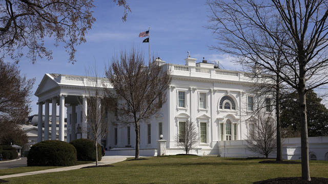 白宮正式宣布政府即將「關(guān)門(mén)」 相關(guān)機(jī)構(gòu)開(kāi)始執(zhí)行「有序停擺」預(yù)案