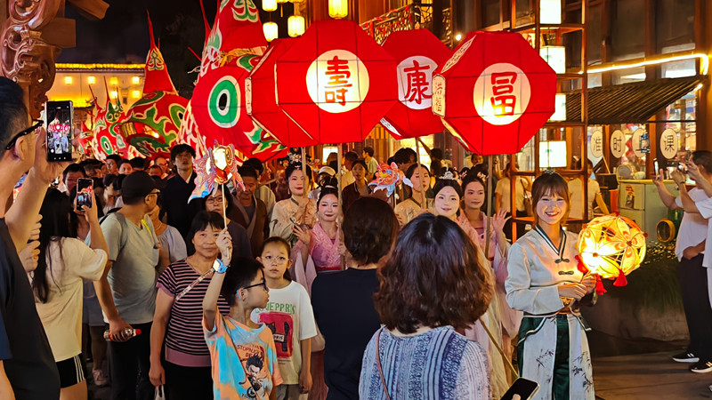 「雲(yún)山共慶·白岳潮仙」  皖休寧齊雲(yún)山多彩活動(dòng)拉響文旅「熱引擎」