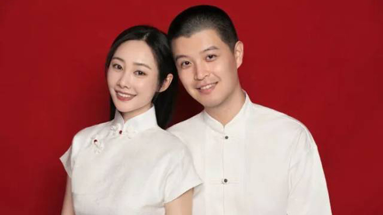 知名女演員李純官宣結(jié)婚