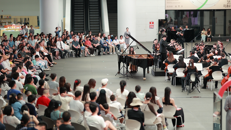 國慶節(jié)，在深圳美術(shù)館邂逅一場「琴鍵上的浪漫」