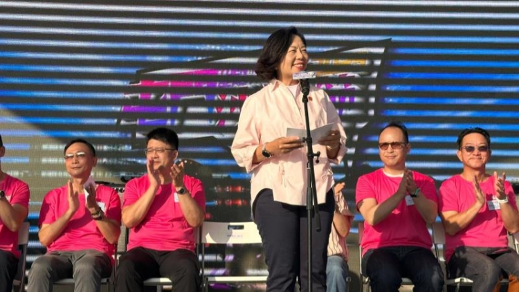 麥美娟歡迎市民到屯門(mén)市中心體驗(yàn) 開(kāi)心過(guò)周末