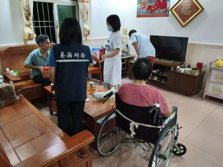 深圳葵涌社區(qū)網(wǎng)格員以信任與責(zé)任點亮生命綠燈