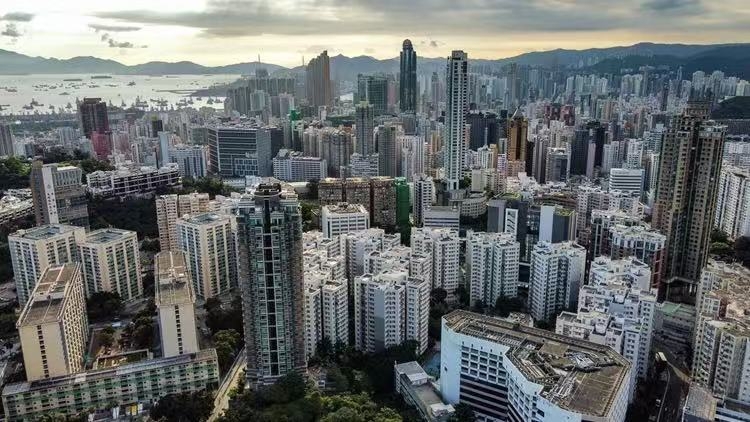 【鑪峰遠(yuǎn)眺】香港面對(duì)風(fēng)高浪急的戰(zhàn)略思考