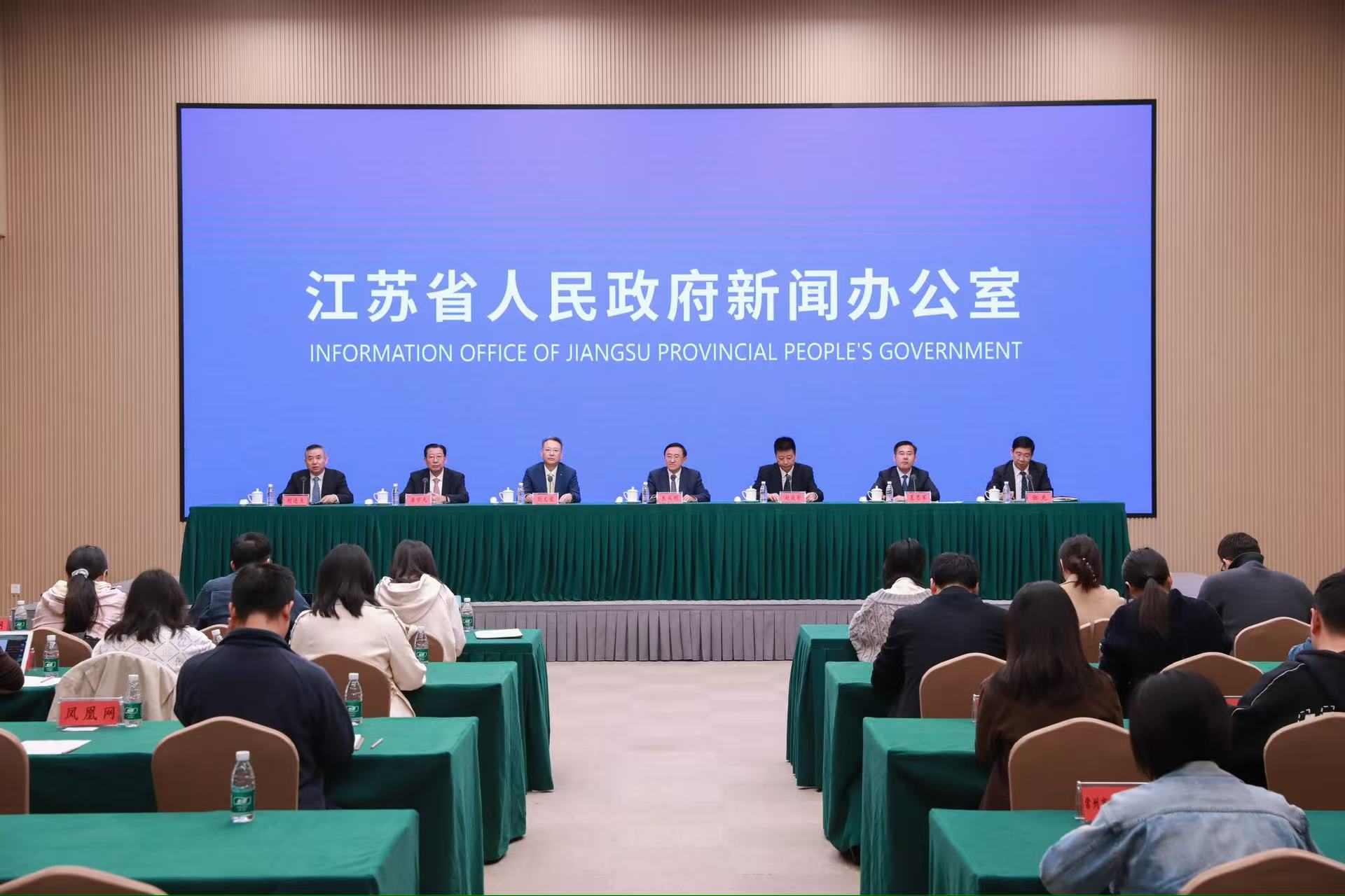 城鎮(zhèn)新增就業(yè)年均超135萬(wàn)人 江蘇曬「十四五」穩(wěn)就業(yè)成績(jī)單