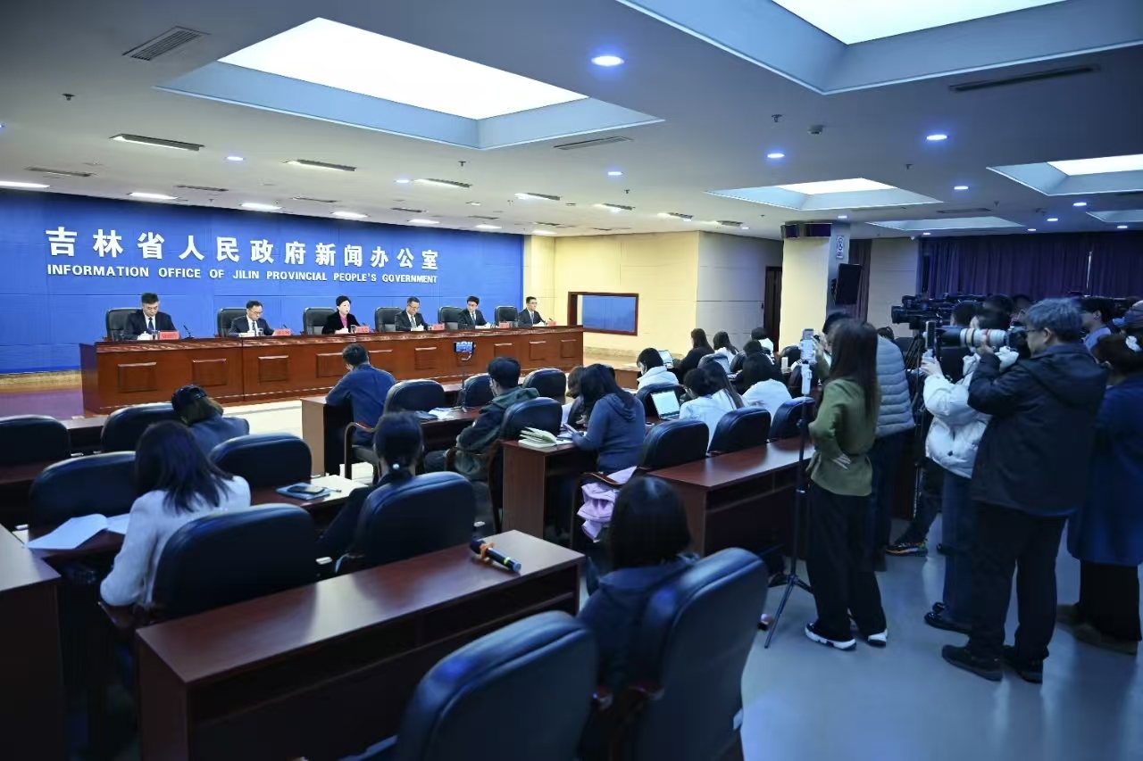 吉林新雪季放大招：一億消費(fèi)券引爆冰雪經(jīng)濟(jì)  多維布局打造世界級(jí)目的地