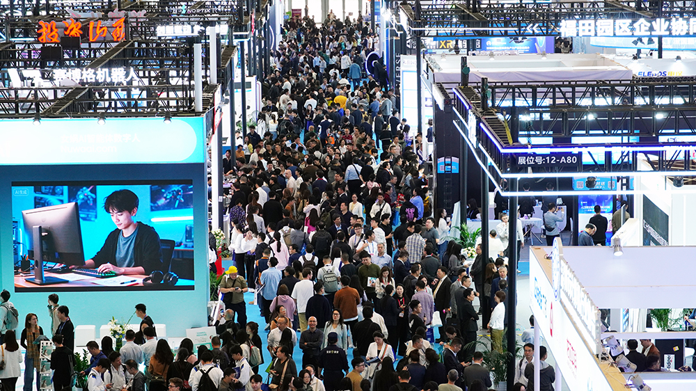 讓孩子的想象力被世界聽(tīng)到看到 「潮會(huì)演」AI機(jī)器人開(kāi)啟未來(lái)教育新課堂