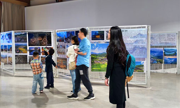 皖黟縣西遞鎮(zhèn)：全球鄉(xiāng)村影像美美與共「遞送美好」