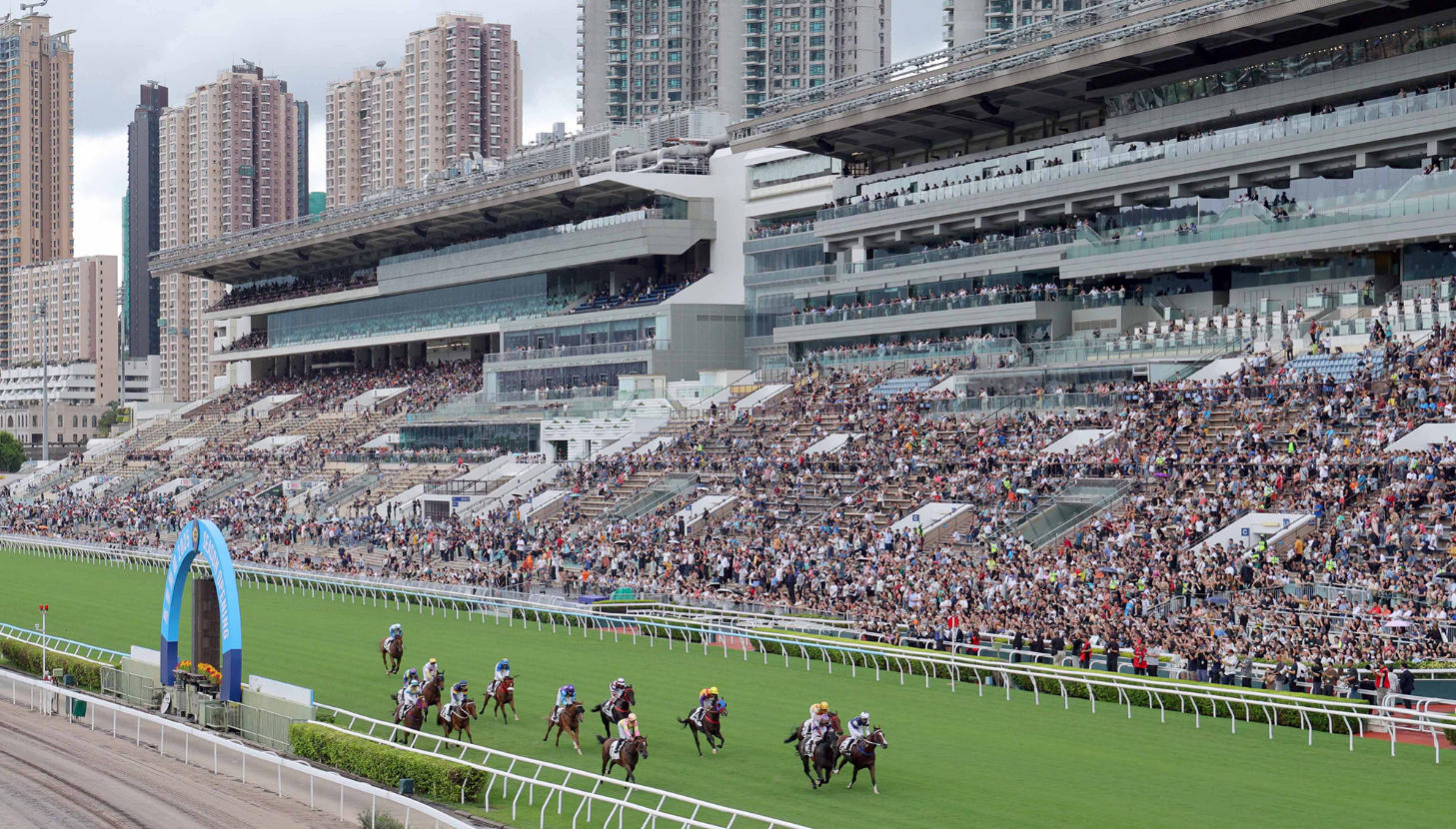周日賽馬閉門舉行 總收益料7000萬悉數(shù)捐出協(xié)助受災人士  周六六合彩延至下周二攪珠