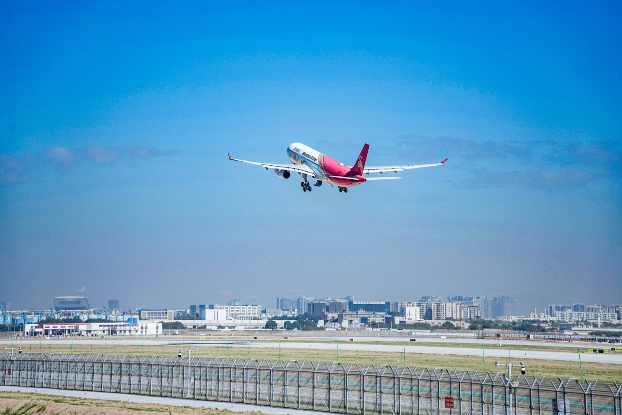 深圳機(jī)場(chǎng)正式邁入「三跑道時(shí)代」