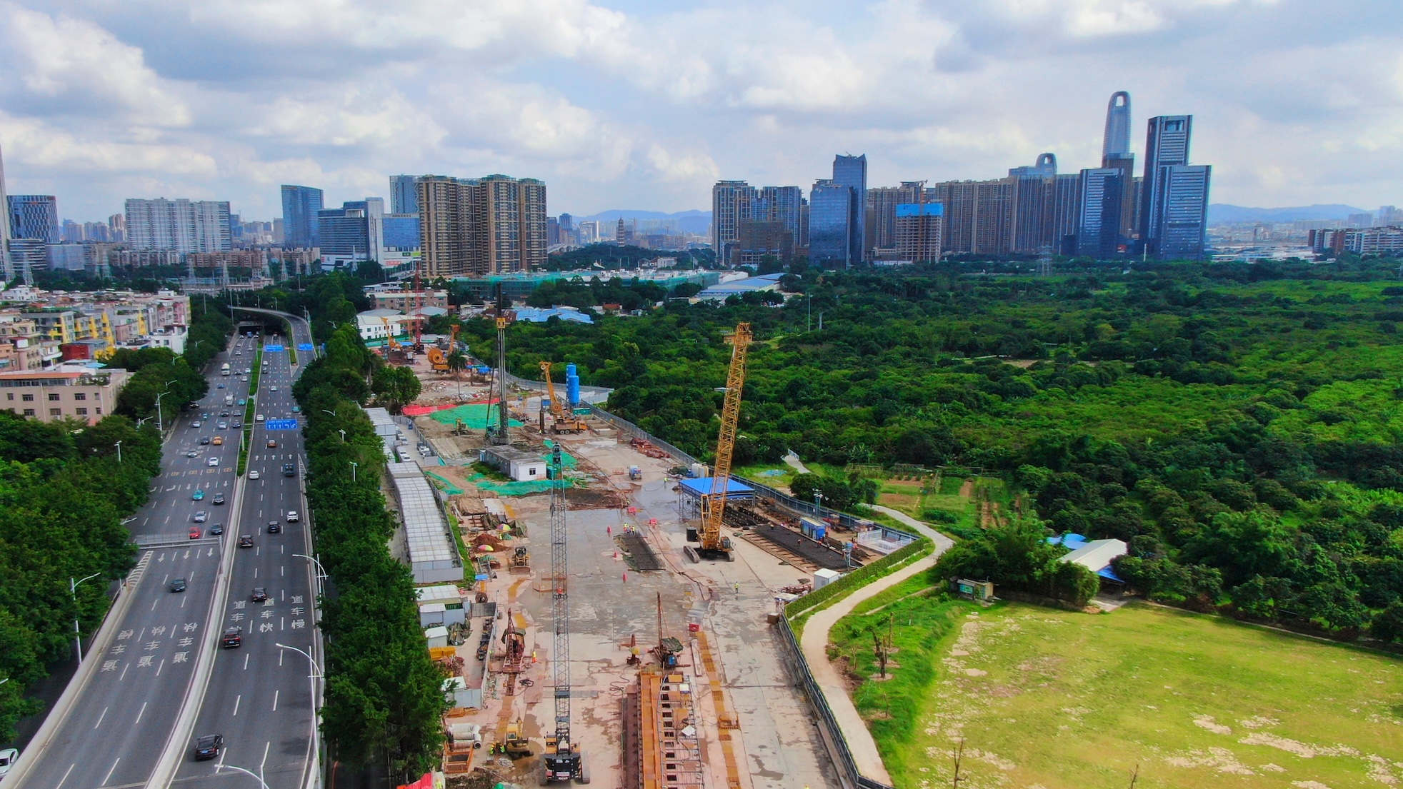 2、侖頭站航拍8月5日 (1)-蒙石明攝.jpg