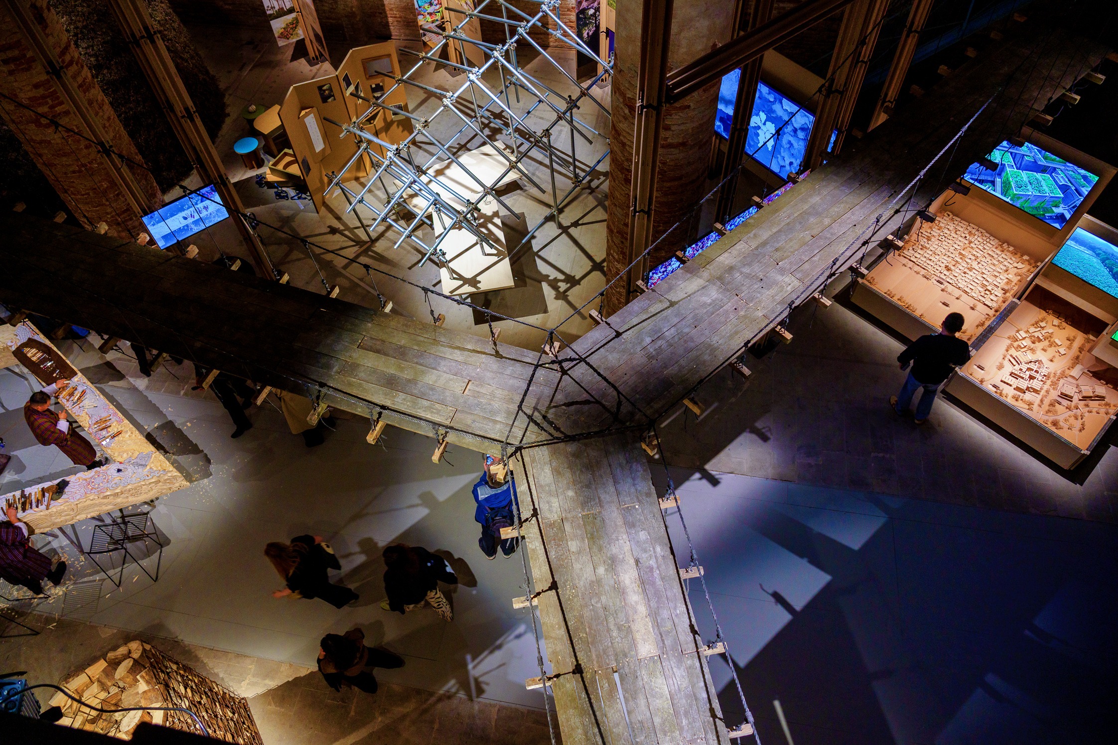 3、威尼斯國(guó)際建築雙年展官方現(xiàn)場(chǎng)圖：AVZ Photo by Andrea Avezzù_Courtesy La Biennale di Venezia-2501.jpg