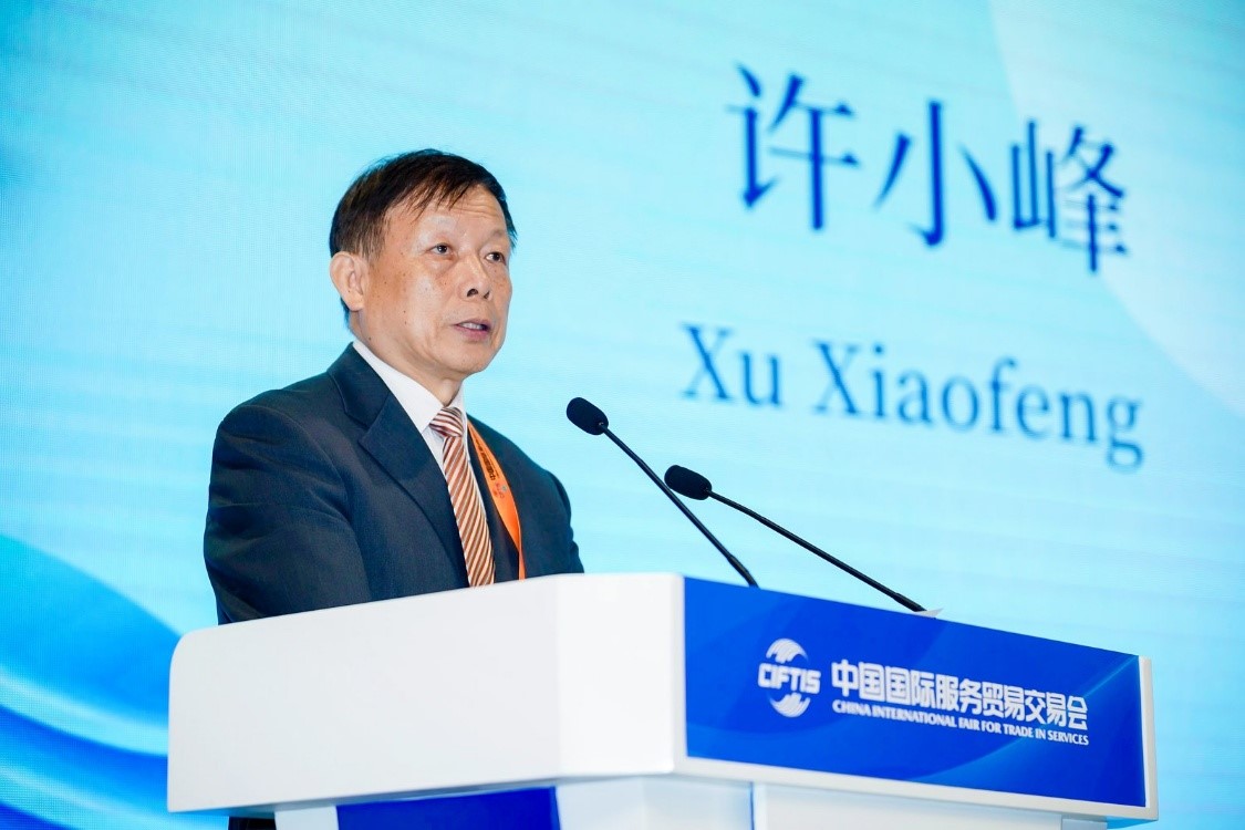 圖片6：中國(guó)氣象服務(wù)協(xié)會(huì)會(huì)長(zhǎng)許小峰致辭.jpg
