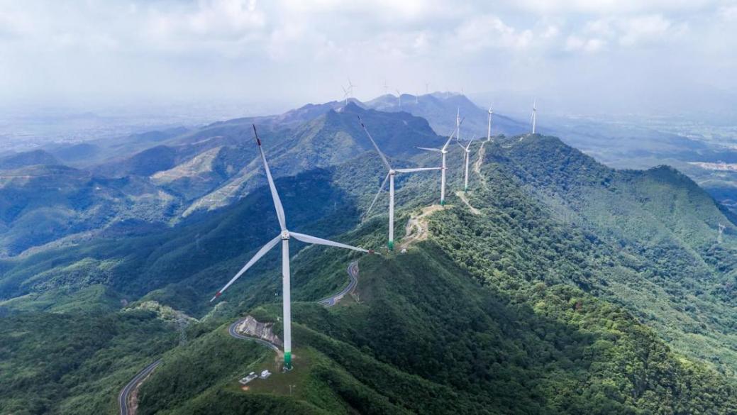 2.貴港百花山風(fēng)電場風(fēng)機(jī)群（主辦方供圖）.jpg