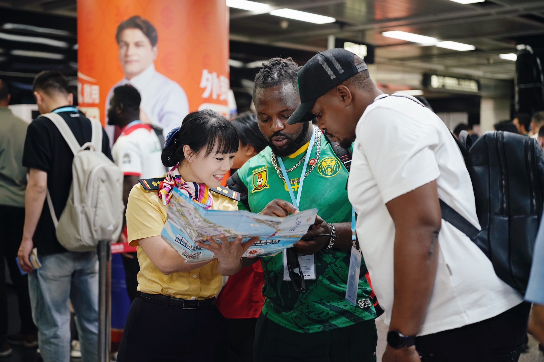 往屆廣交會服務(wù)圖 袁彥昌攝 (2).jpg